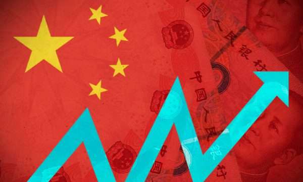 Economía de China se acelera en el primer trimestre del año; el PIB crece 4.5%