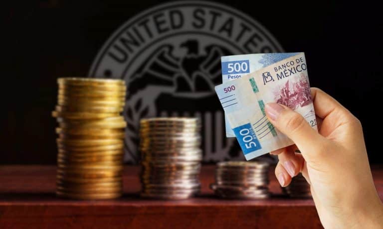 Peso mexicano cierra jornada con ligera caída debido a temores por nuevos aumentos de la Fed