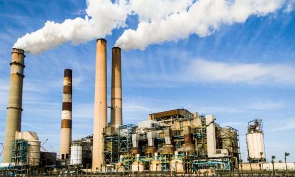 Petróleo sube 1% al cierre gracias al optimismo sobre la demanda china