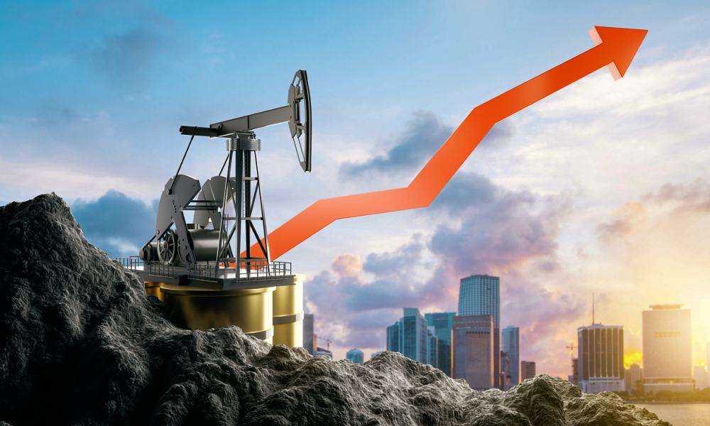 Precios del petróleo suben 2% a su nivel más alto este año después del dato de inflación