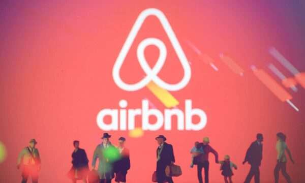 Airbnb cae en Bolsa después de dar a conocer una perspectiva de viajes cautelosa en el 2T23