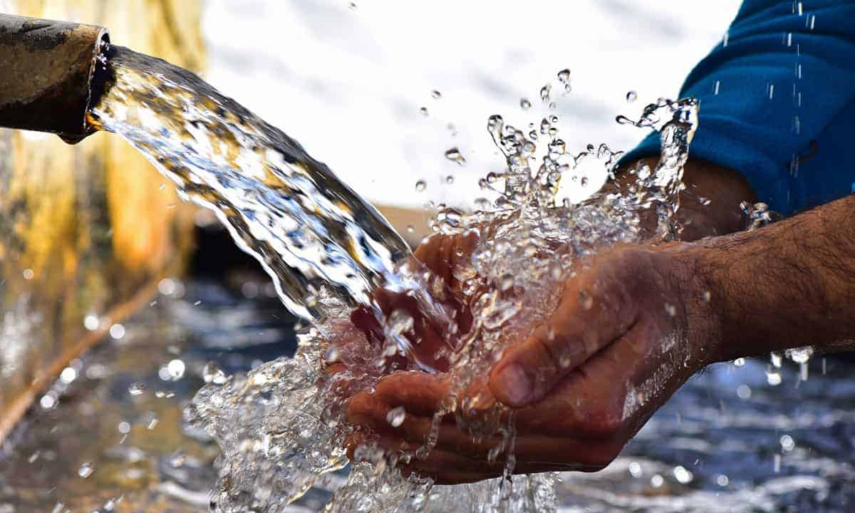 Gobierno de México limitará concesiones de agua para uso industrial en la mitad del país