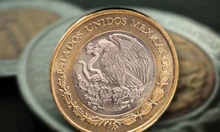 Peso se aprecia al cierre de la jornada y sube 0.89% en la semana