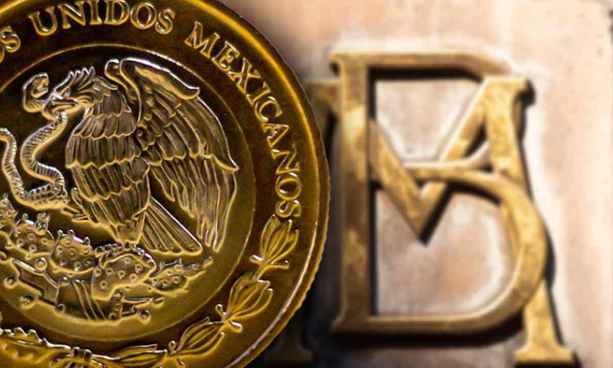 Banxico no impulsa al peso: se deprecia 0.70% al cierre, su caída más profunda en un mes 