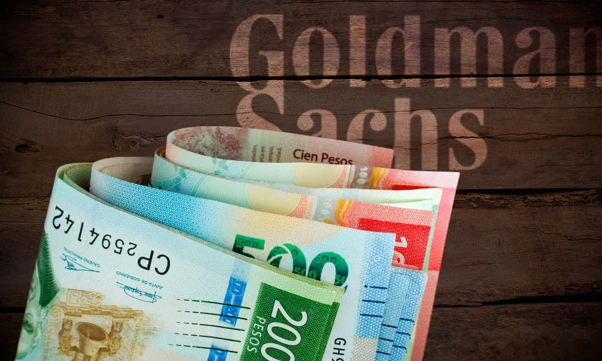 Peso mexicano está sobrevaluado, dice Goldman Sachs, tras el repunte que lo llevó a su mejor nivel en casi 8 años