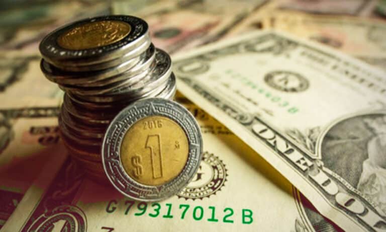 El peso mexicano anota su mejor jornada desde el 9 de junio, pero concluye semana con pérdidas