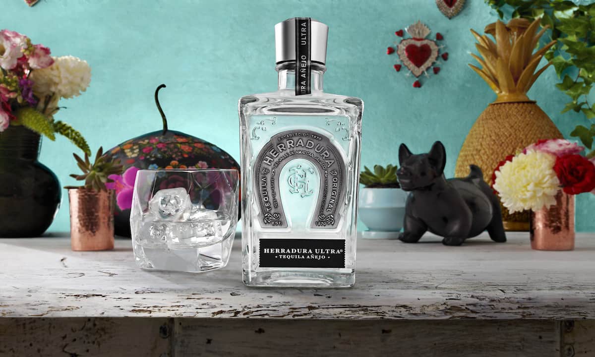 Quién es el dueño del tequila Herradura