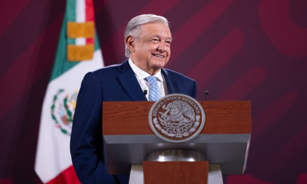 Ingreso en los hogares muestra que atendemos a todos, pero sobre todo a los más pobres: AMLO