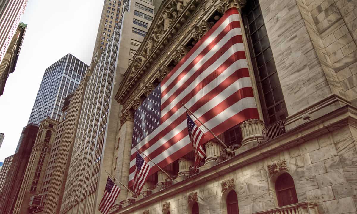 Wall Street se pinta de verde a la espera de más información de EU