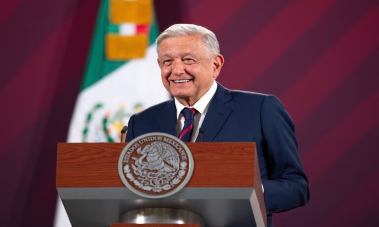 AMLO destaca los “múltiples récords” de la economía durante su administración