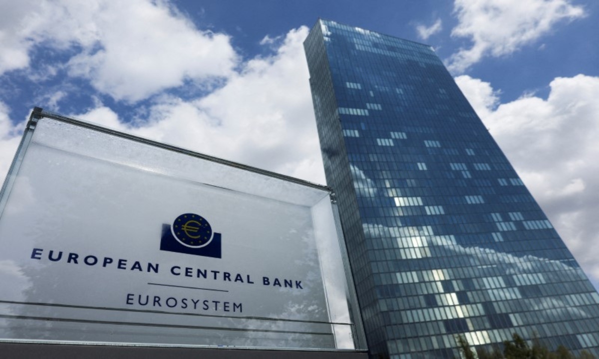 BCE planea objetar el impuesto a las ganancias de los bancos italianos