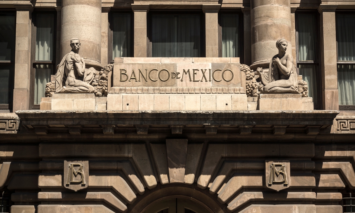 Banxico deja sin cambios la tasa de interés en 11.25%; sube pronósticos de inflación