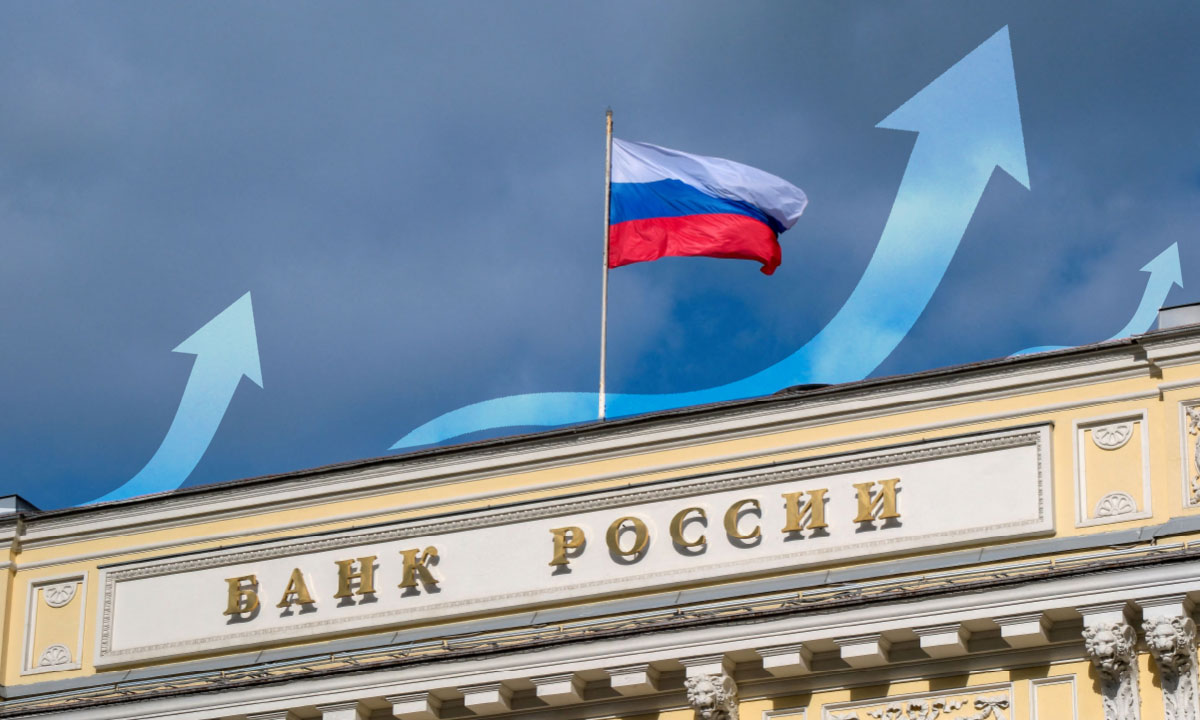 Banco Central de Rusia sube su tasa de interés a 12% para apoyar al rublo