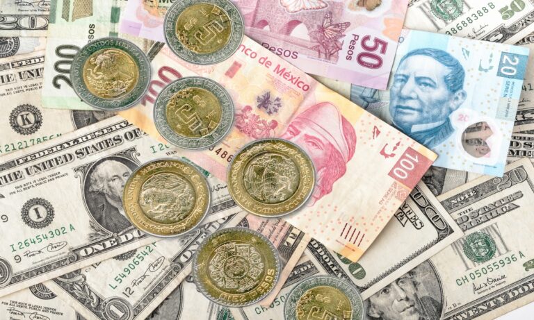 Peso gana este viernes, pero no le alcanza para frenar una caída semanal de 2.43%, la peor desde marzo