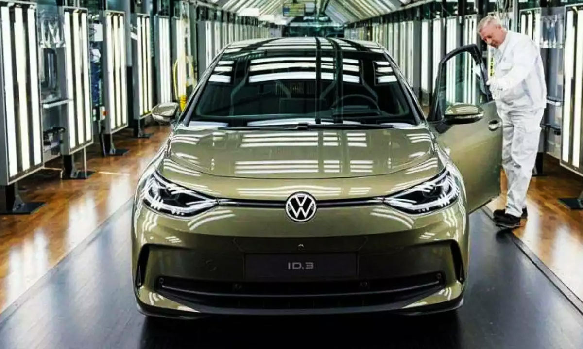 Volkswagen reanuda producción en sus plantas tras fallo informático