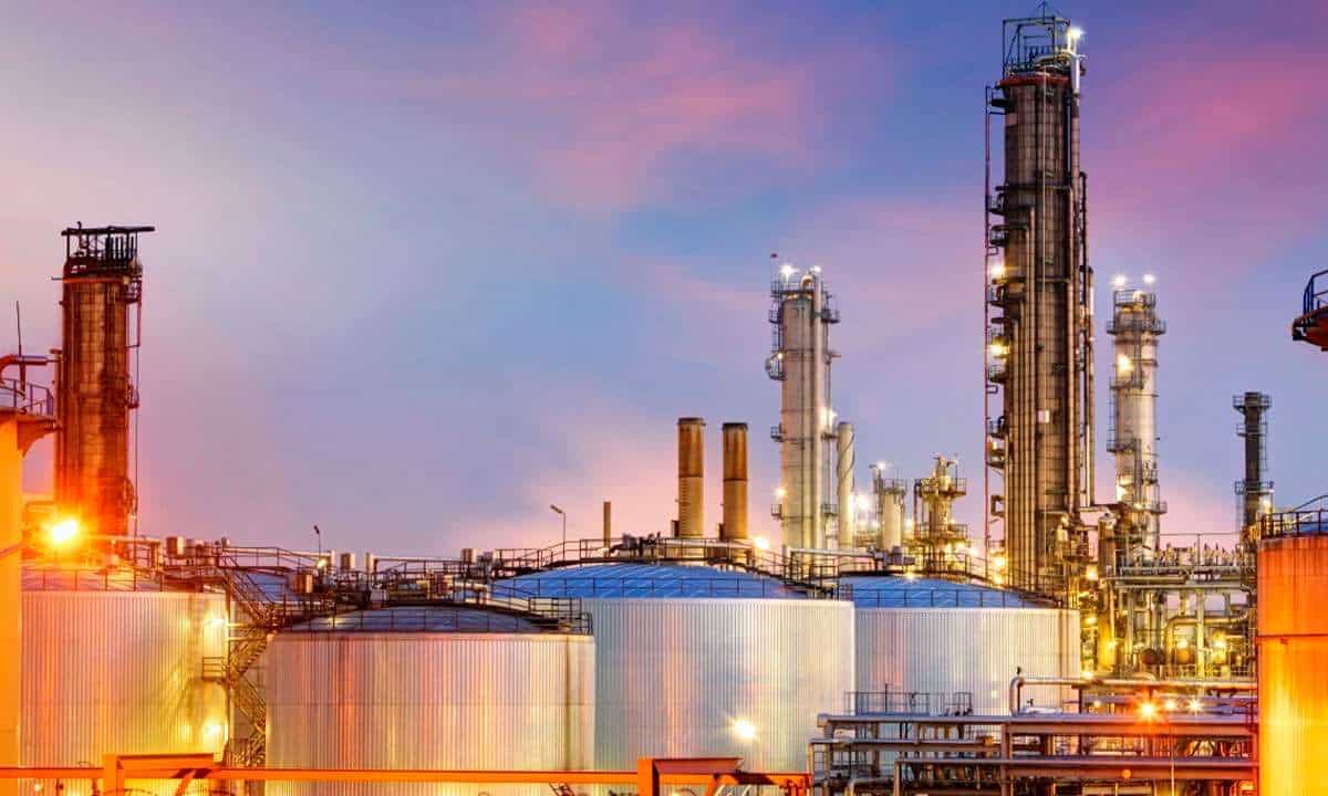 Refinería Olmeca producirá 295,000 barriles de petrolíferos, ratifica la Sener