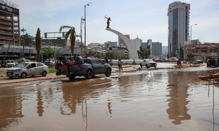 Sectur y organizaciones de la IP preparan acciones para apoyar a damnificados por el huracán Otis