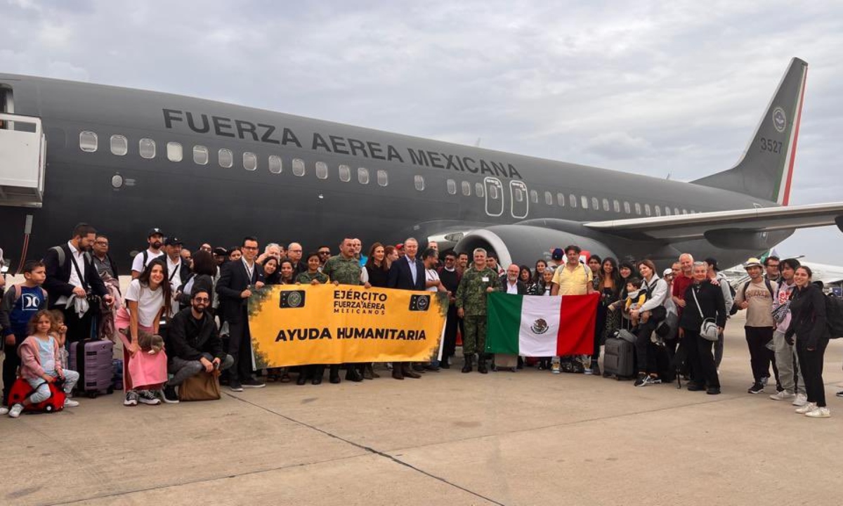 Gobierno de México evacúa a 158 connacionales desde Israel por puente aéreo