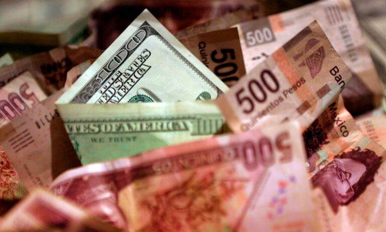 Inflación en EU hace retroceder al peso y corta su racha de cinco sesiones de ganancias