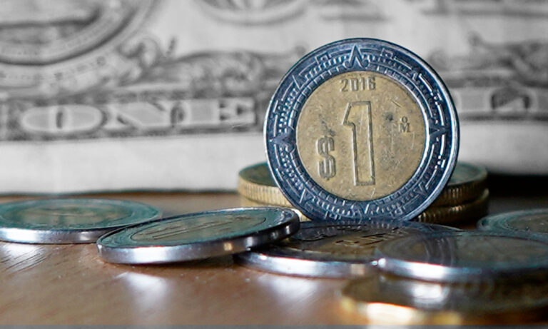 Inflación en EU lleva al peso a su tercera jornada consecutiva con ganancias