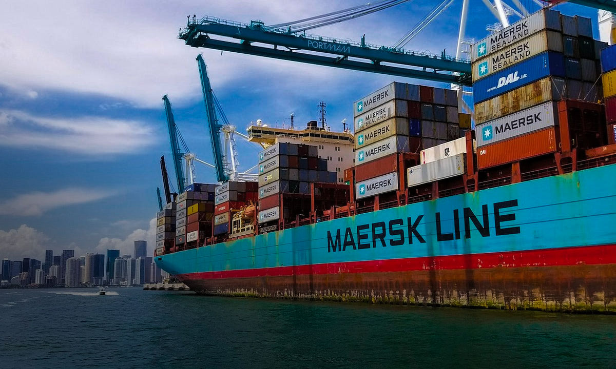 Maersk reanudará operaciones a través del Mar Rojo