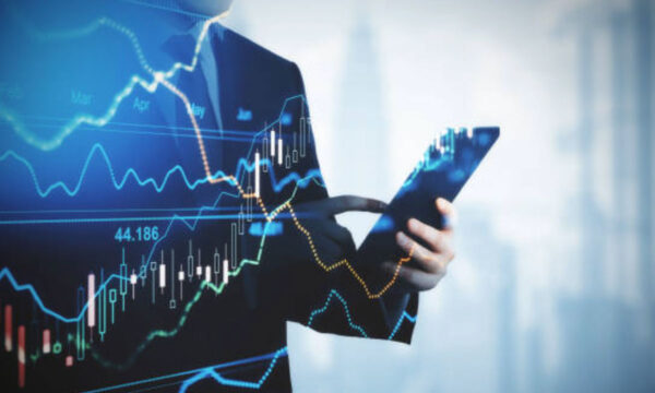 Wall Street se pinta de verde ante especulación sobre recortes de la Fed en 2024