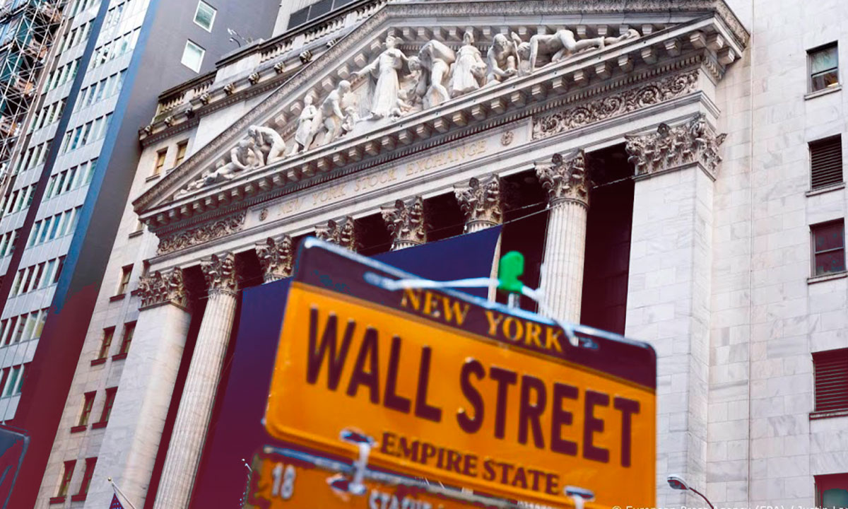 Wall Street cierra mixto este jueves, pero se dirige a concluir el año con ganancias