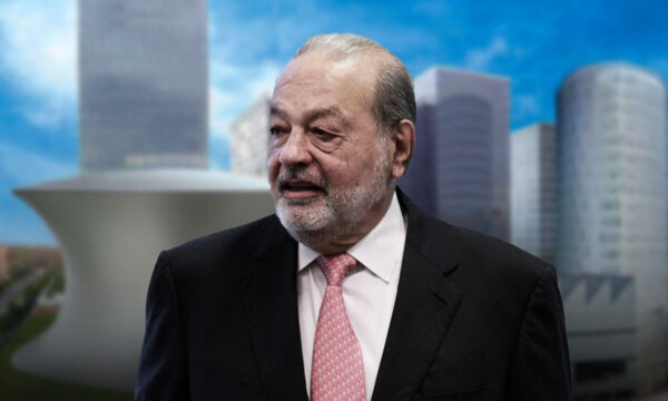 ¿En qué universidad y de qué materias dio clases Carlos Slim, el hombre más rico de México?