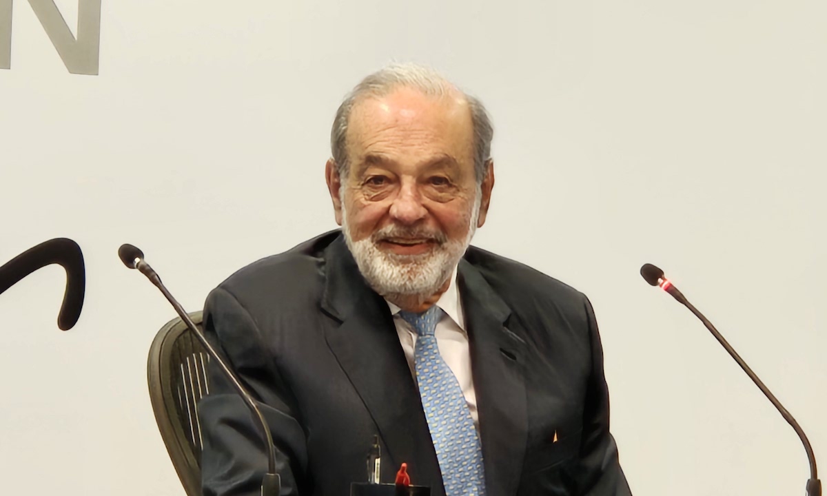 Carlos Slim dice que Telmex no es negocio