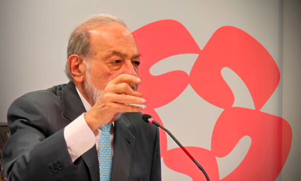 Comprar Banamex no era negocio: Carlos Slim