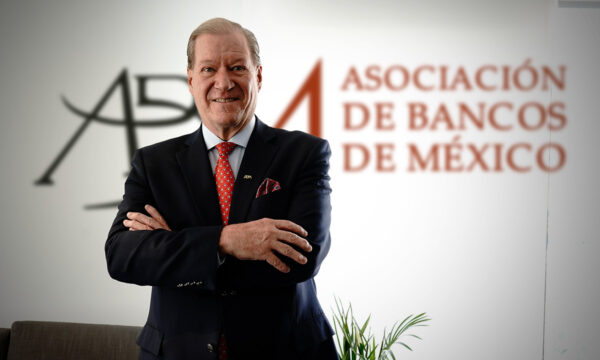 Bancos proponen al gobierno programa para sumar a las Mipymes al nearshoring