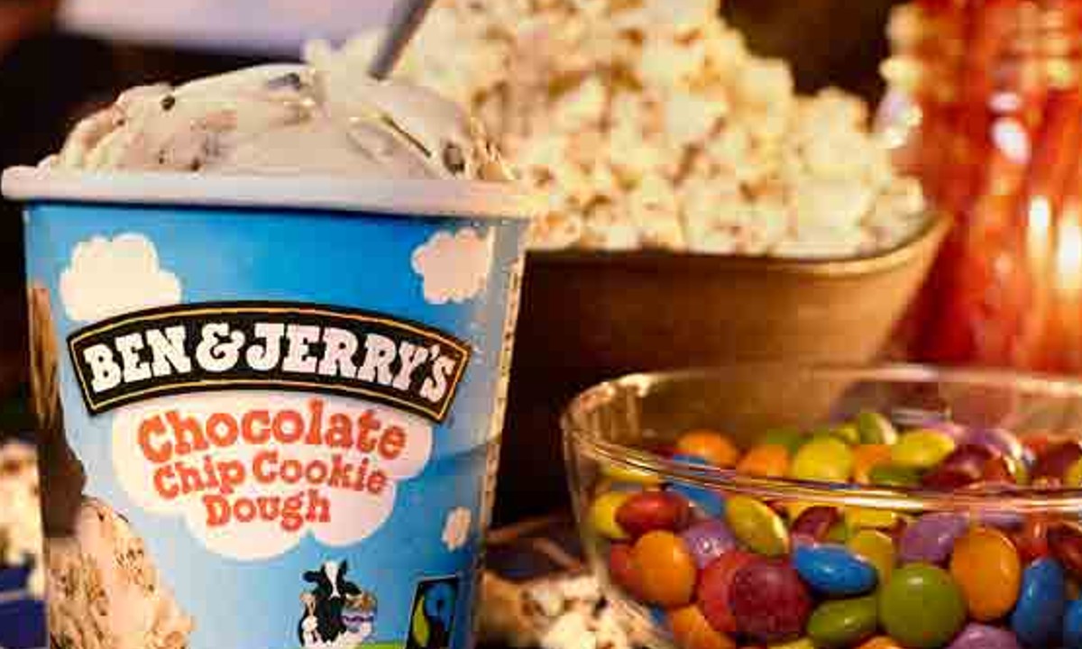 Ben & Jerry 's es una marca que inició hace casi 50 años con dos sabores de helado y actualmente cuenta un catálogo de más de 60.