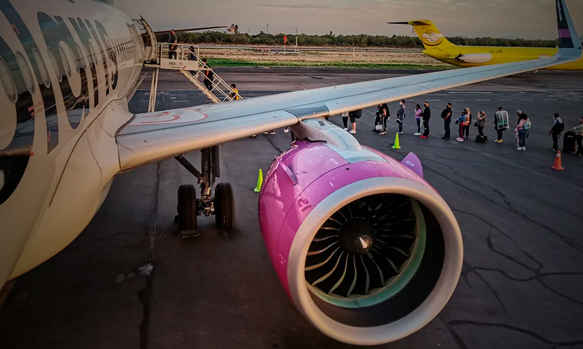 Volaris sortea crisis de motores con entrega de nuevos aviones