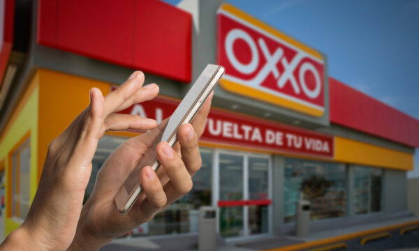 ¿Cómo se puede contactar a Oxxo inmuebles?