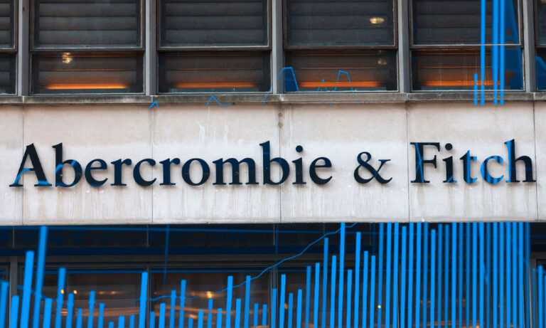 Acciones de Abercrombie & Fitch suben más del 25% tras informar el primer trimestre más sólido en su historia