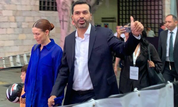 Jorge Álvarez Máynez arriba al tercer debate presidencial en Tlatelolco