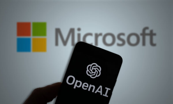 Microsoft deja su puesto de observador en OpenAI en medio del escrutinio regulatorio por la IA