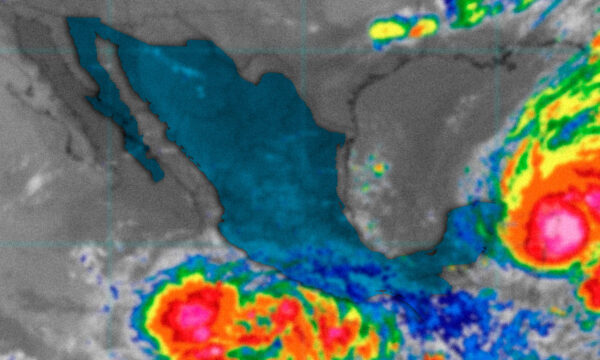 Así se mueven la tormenta tropical John y el huracán Helene por las costas mexicanas