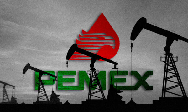 Los ingresos de Pemex cayeron 51.1% real en octubre