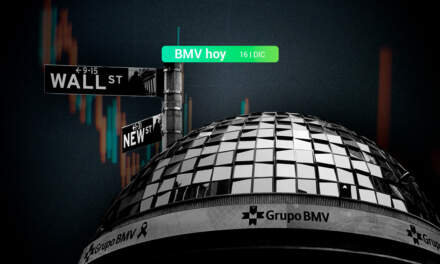 BMV cae y Wall Street cierra mixto a la espera de la Fed; el Nasdaq alcanza nuevo máximo