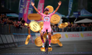 ¿Cuánto dinero podría ganar Isaac del Toro si gana el Giro de Italia?