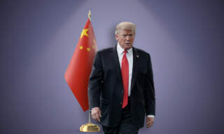 El comercio vuelve a temblar: Donald Trump acusa a China de violar su acuerdo arancelario