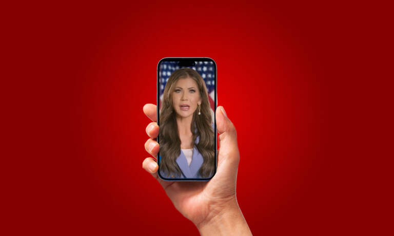 Kristi Noem lo hace de nuevo; ahora lanza spots antiinmigrantes a través de plataformas digitales