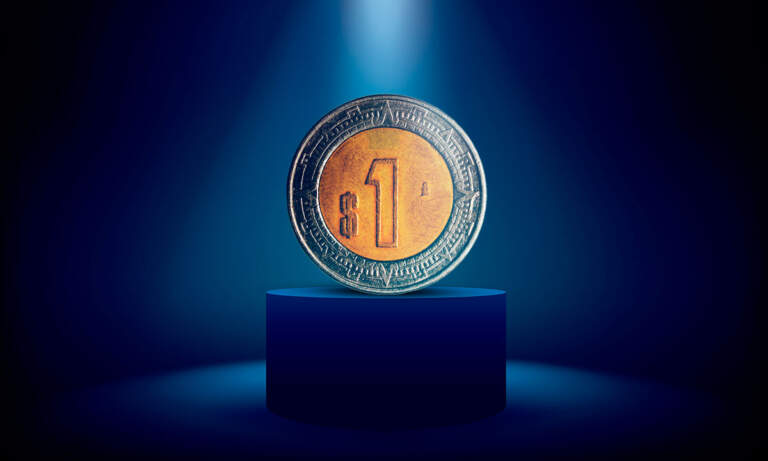 ¿Qué lugar ocupa el peso mexicano entre las monedas emergentes? Esto dice Banxico