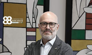 Queremos ser un banco digital con sucursales en México: CEO de Santander
