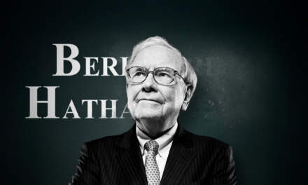 Acciones de Berkshire Hathaway caen tras dimisión de Warren Buffett como CEO
