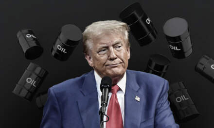 Donald Trump pide mantener bajo el precio del petróleo tras ataques a Irán