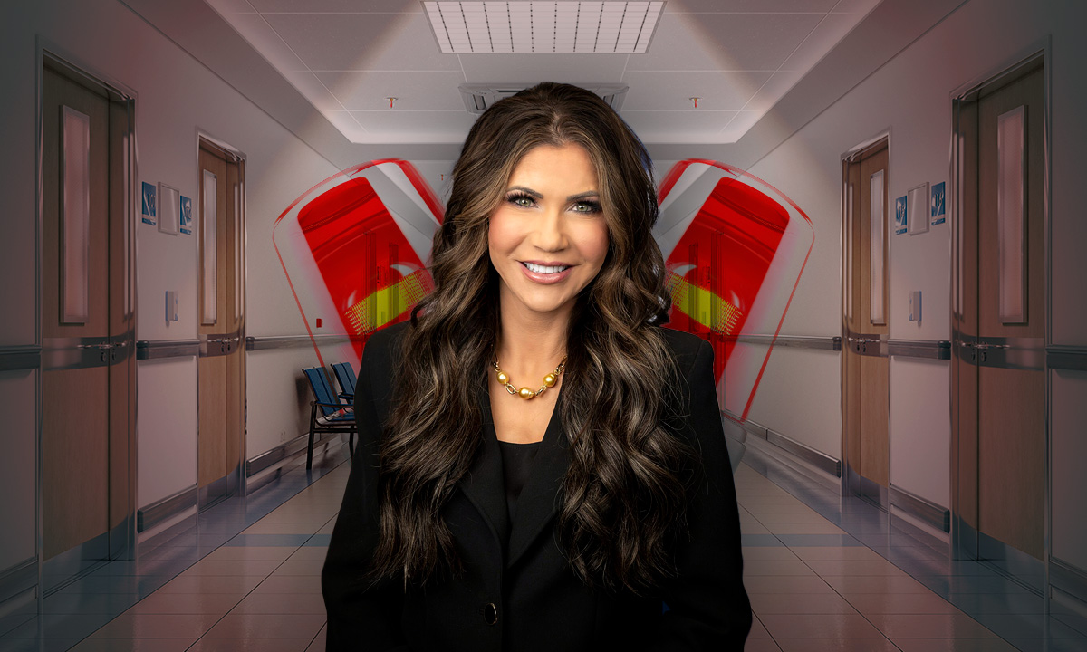 Kristi Noem es hospitalizada de emergencia tras fuerte reacción alérgica