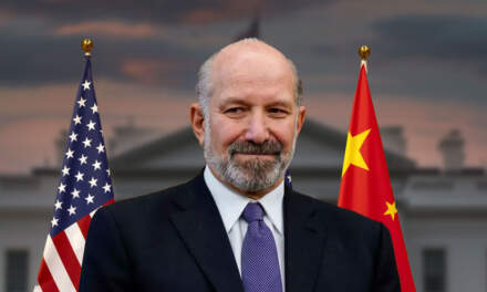 Conversaciones comerciales entre China y Estados Unidos van bien: Howard Lutnick