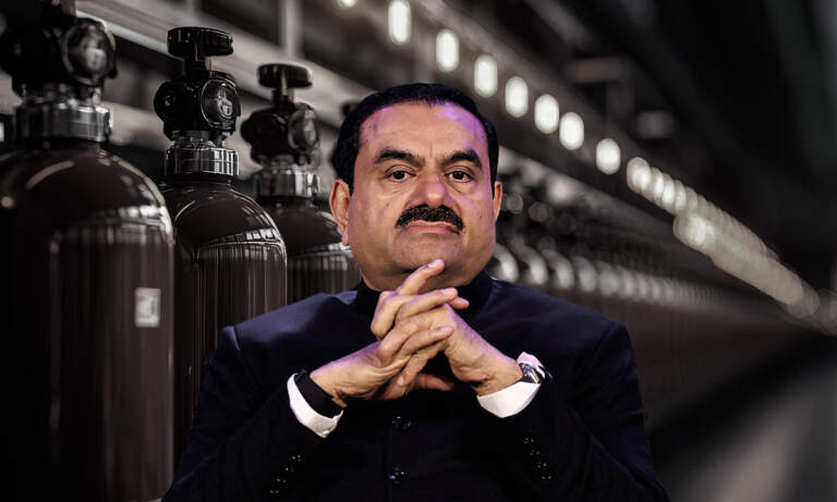 EU investiga a Gautam Adani por importación de GLP iraní; el multimillonario niega las acusaciones
